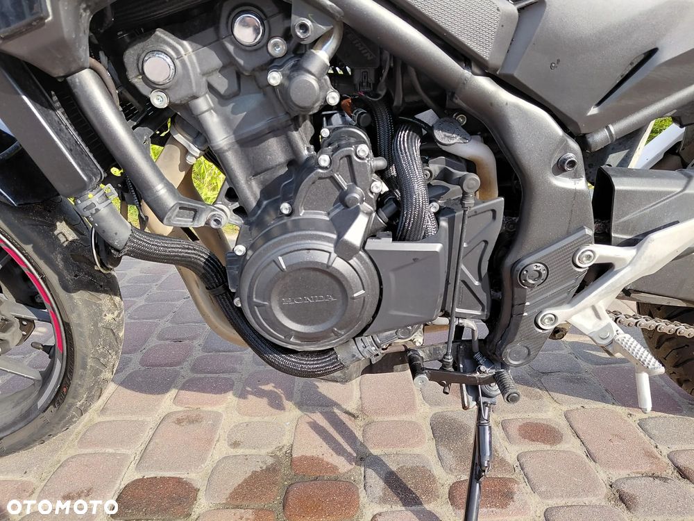 Honda CB - 23