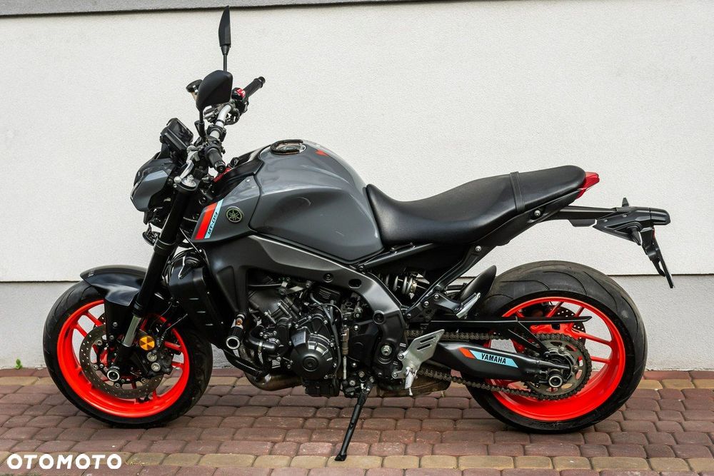 Yamaha MT - 5