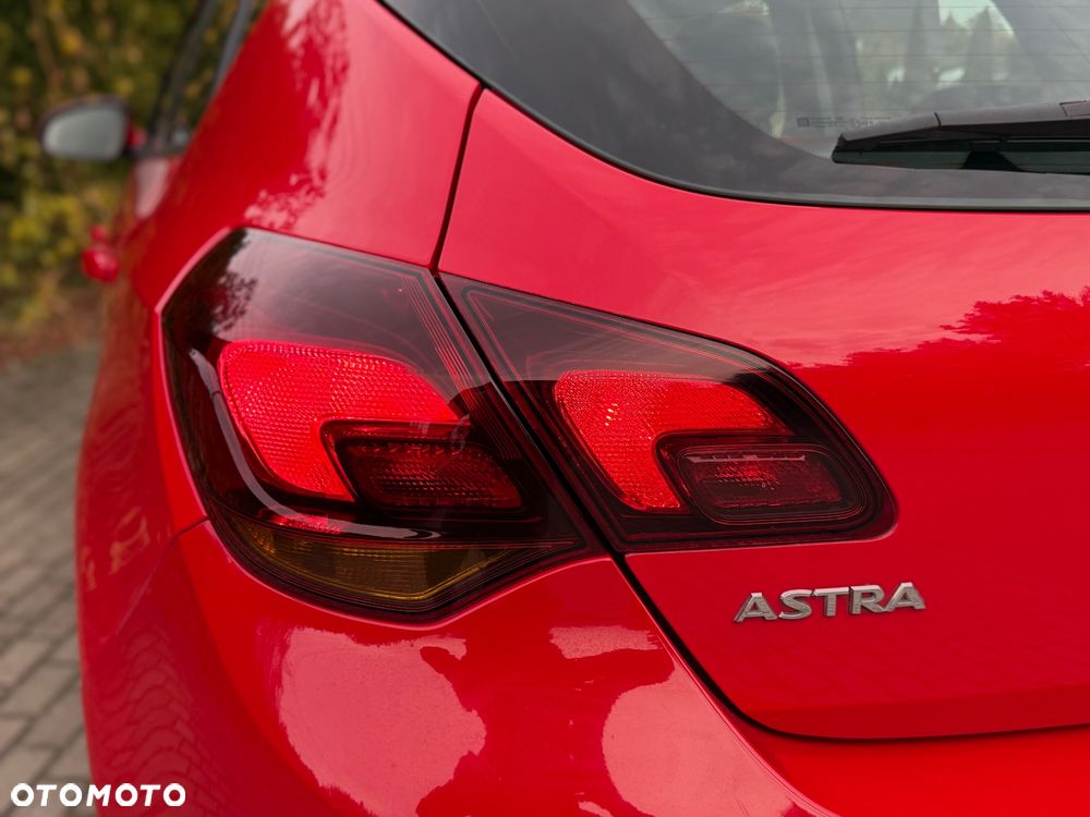 Opel Astra 1.6 Turbo Automatik Color Edition - 19