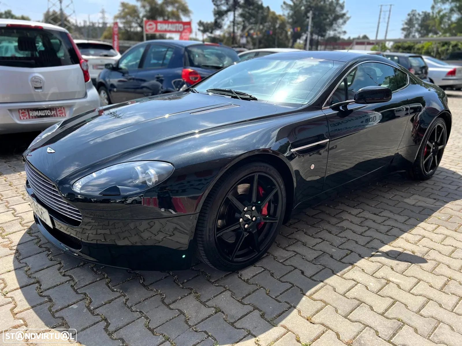 Aston Martin Vantage Coupe V8 - 2