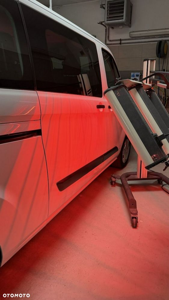 Ford Tourneo Custom - 21