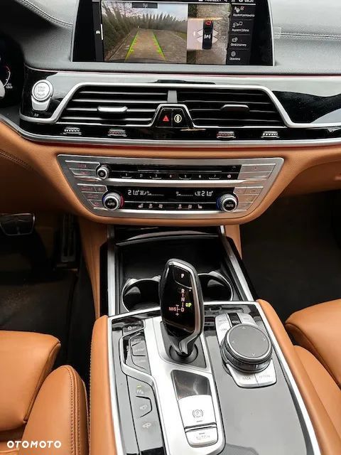 BMW Seria 7 740d xDrive - 19