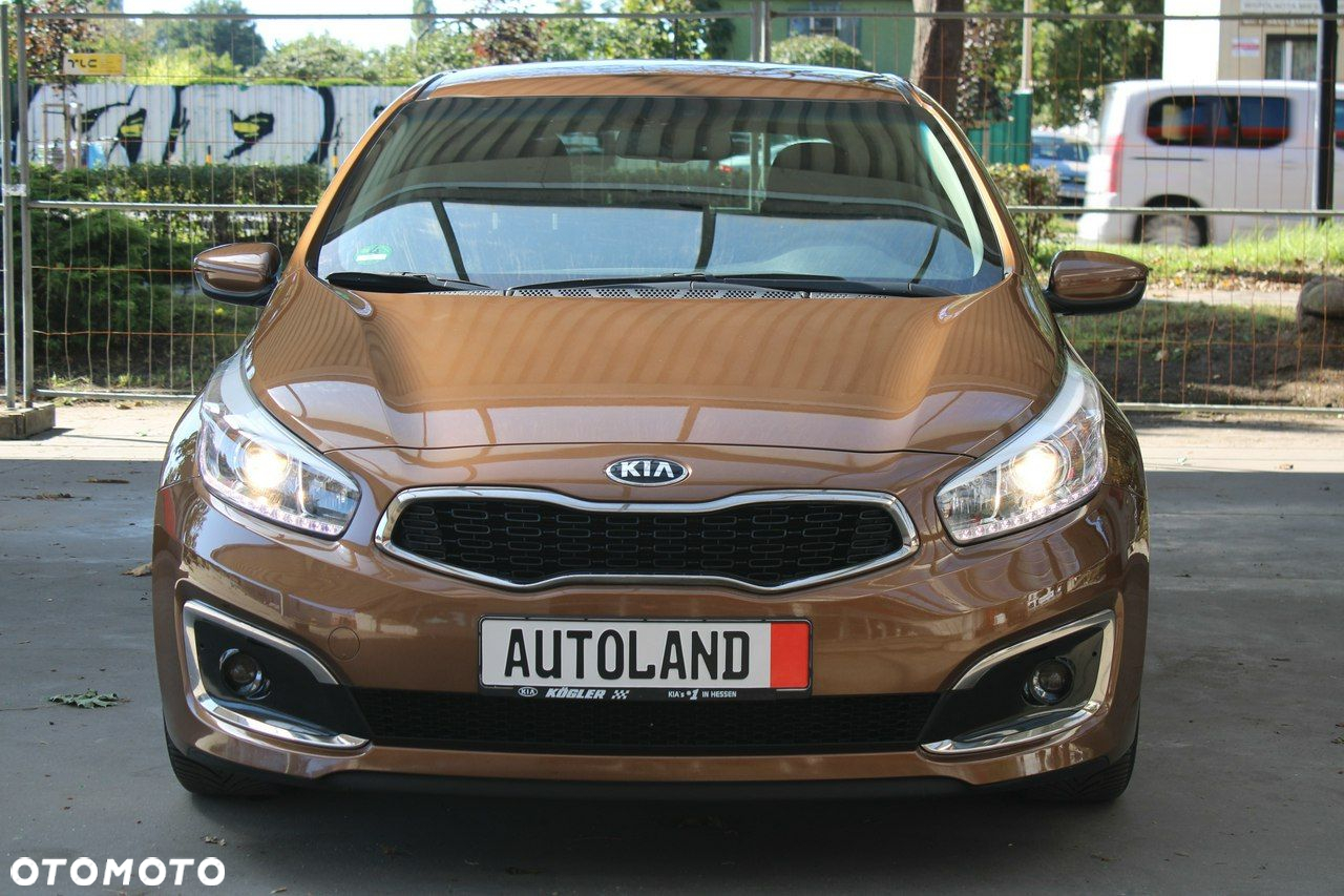 Kia Ceed - 39