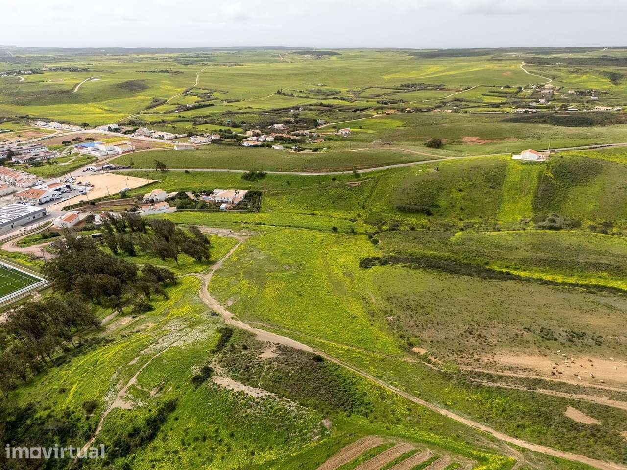 TERRENO RÚSTICO 5.560 m² + 50 m² RUÍNA, VILA DO BISPO - Grande imagem: 4/6