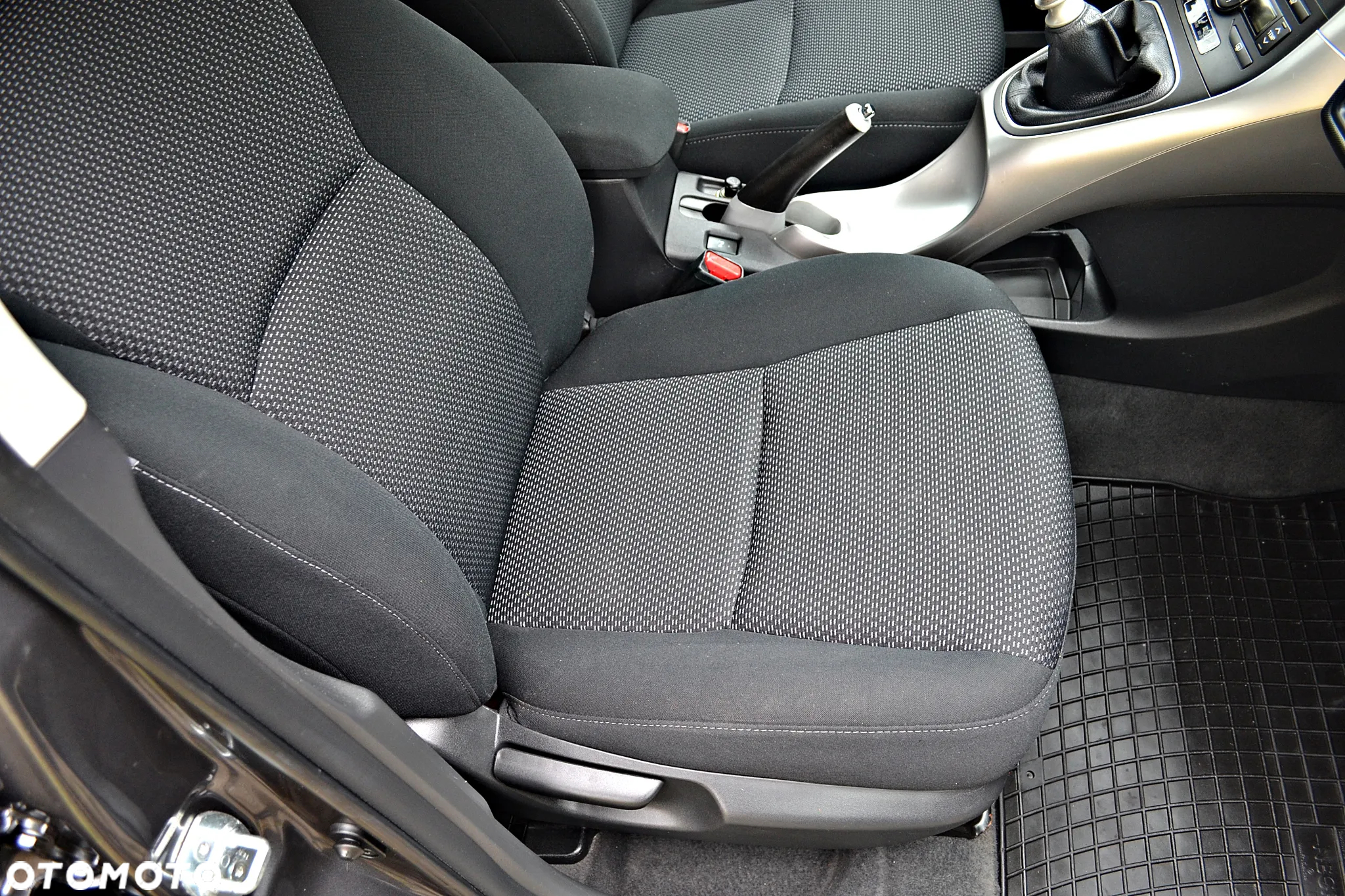 Toyota Auris 1.6 Comfort - 25
