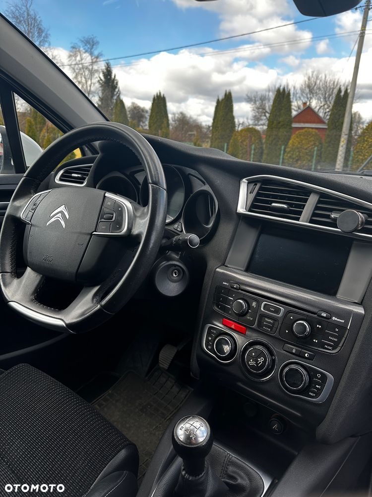 Citroën C4 1.6 HDi Attraction - 4