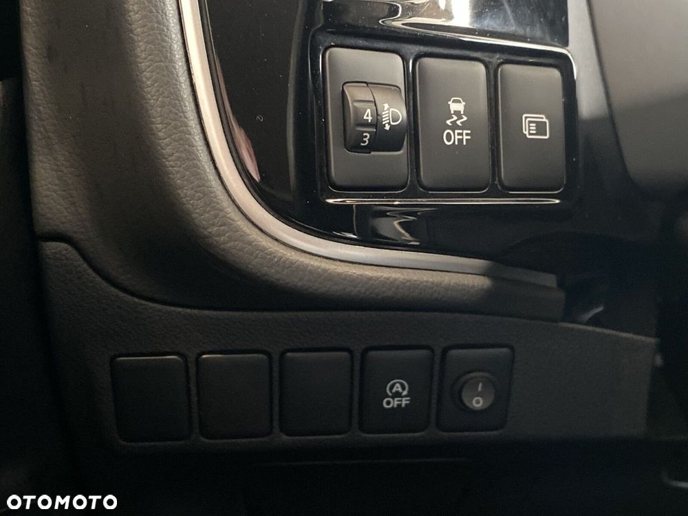 Mitsubishi Outlander - 19