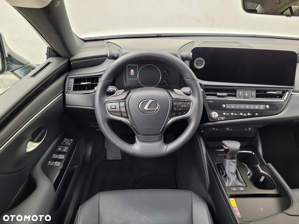 Lexus ES 300h Business Edition - 8