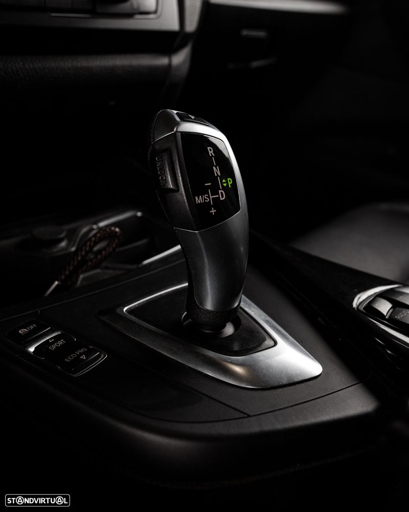 BMW 118 d Aut. Sport Line - 13