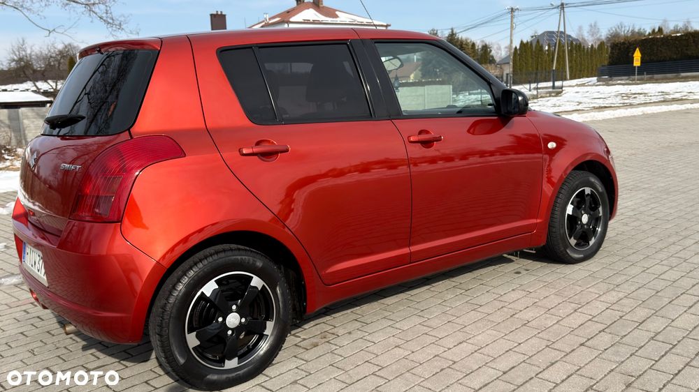 Suzuki Swift 1.3 Limited 25 - 11
