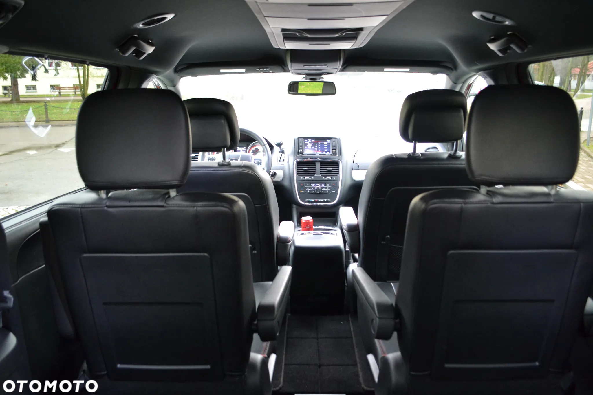 Dodge Grand Caravan - 18