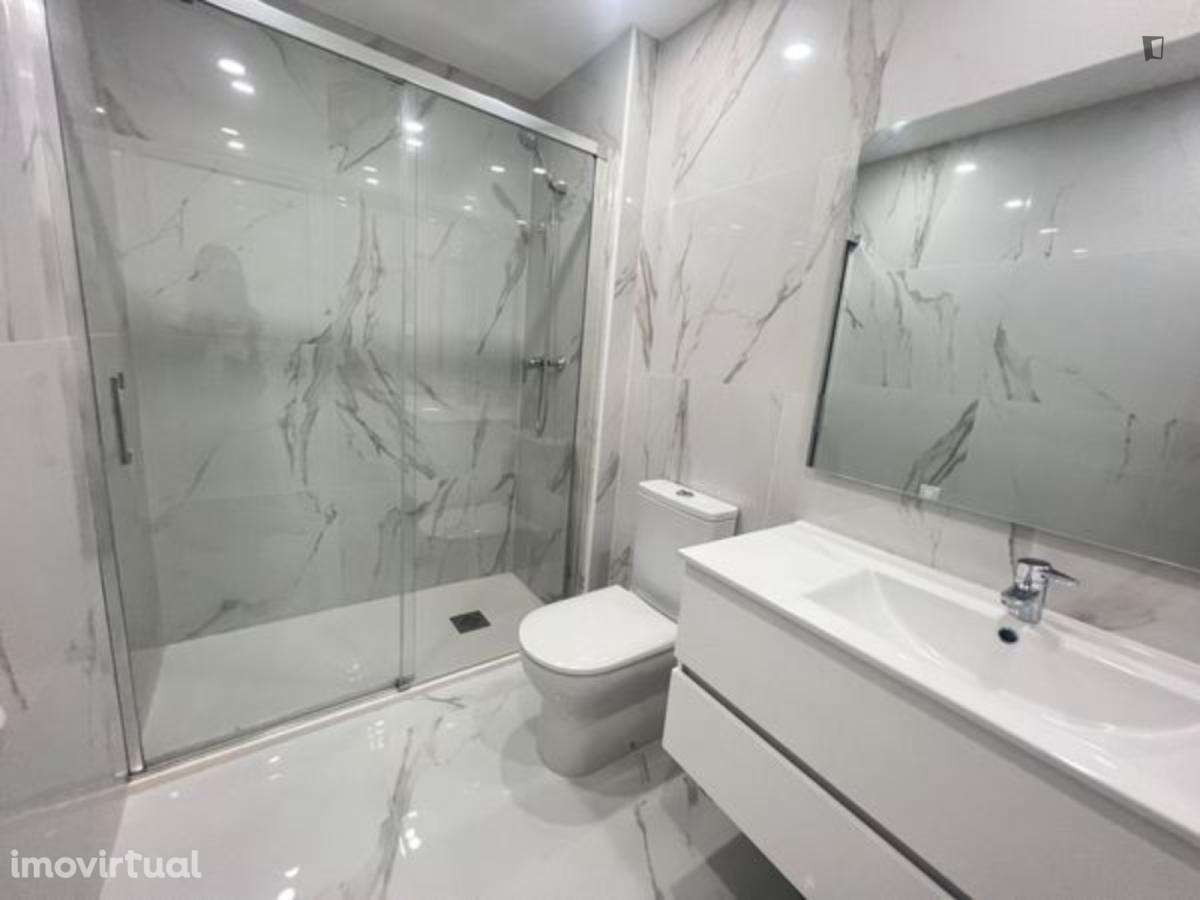 Quarto - localizado em Lisbon - Grande imagem: 5/7