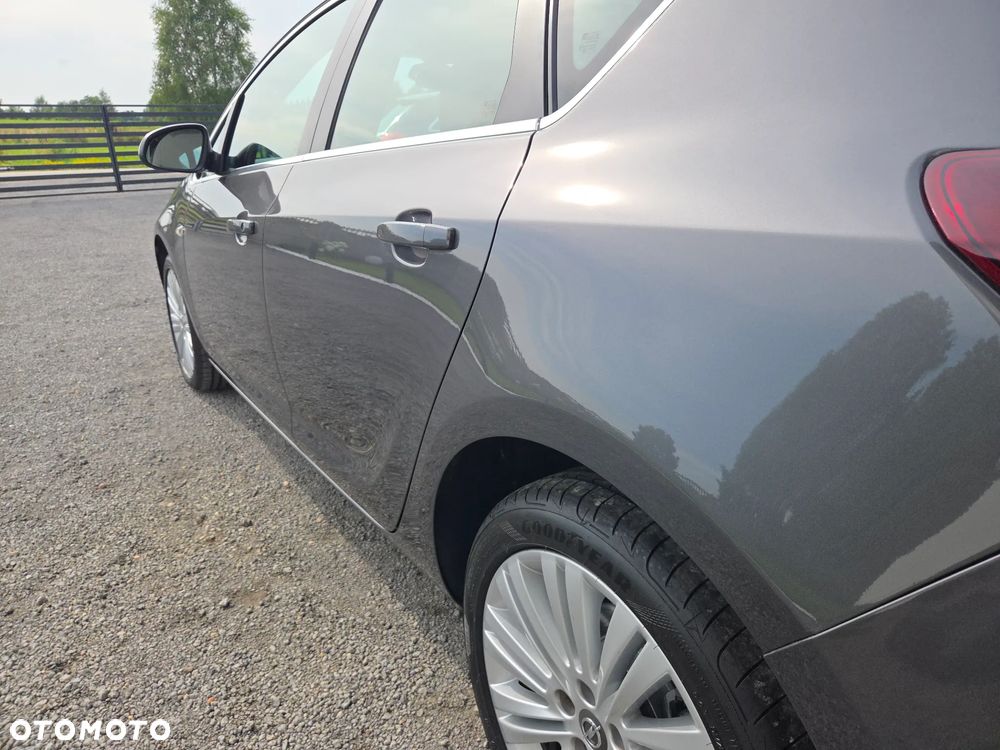 Opel Astra 1.6 Edition Sport - 16