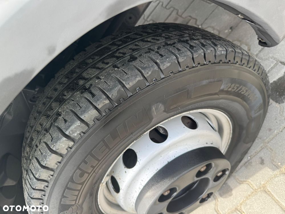 Iveco 72c18 ,70C17,,72C18,,70C15,,50C15,,50C17,,35C13,,35C14,,35C15 - 11