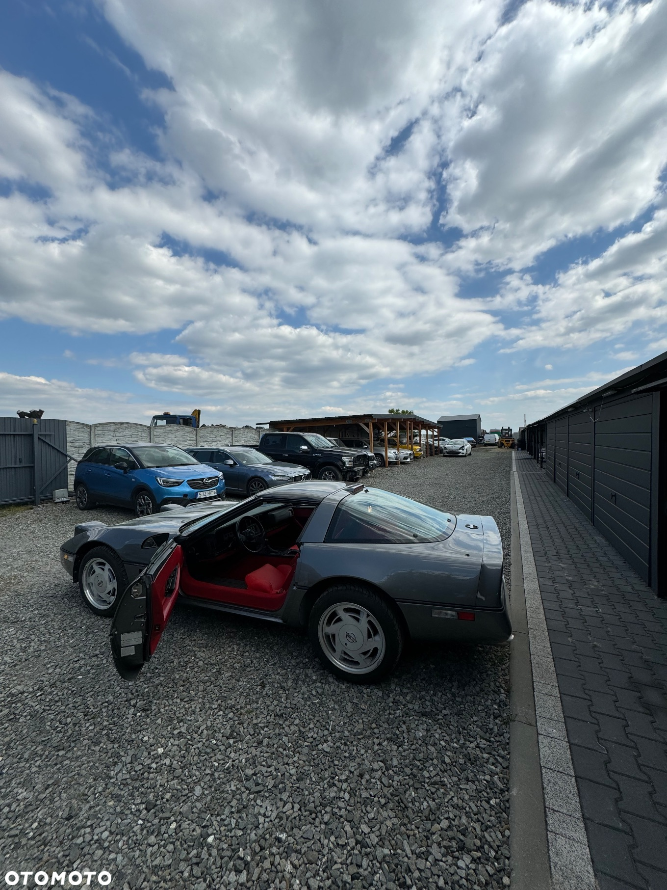 Chevrolet Corvette - 3