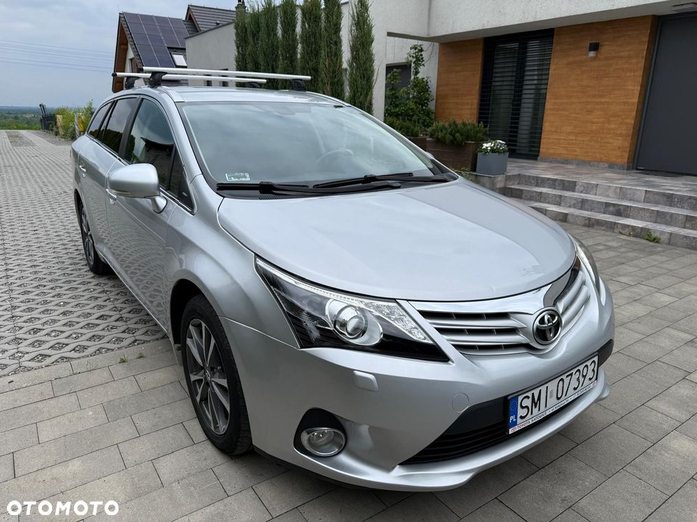 Toyota Avensis 2.0 Premium MS - 4