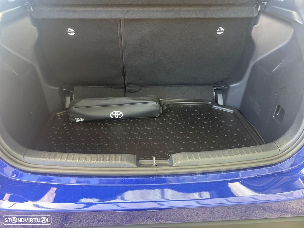 Toyota Yaris - 11