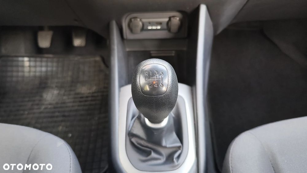 Kia Rio 1.4 Edition 7 - 25