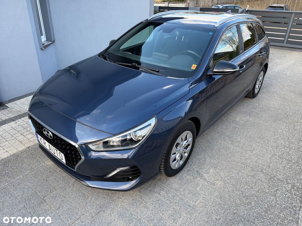 Hyundai i30 1.6 D GO Plus DCT - 28