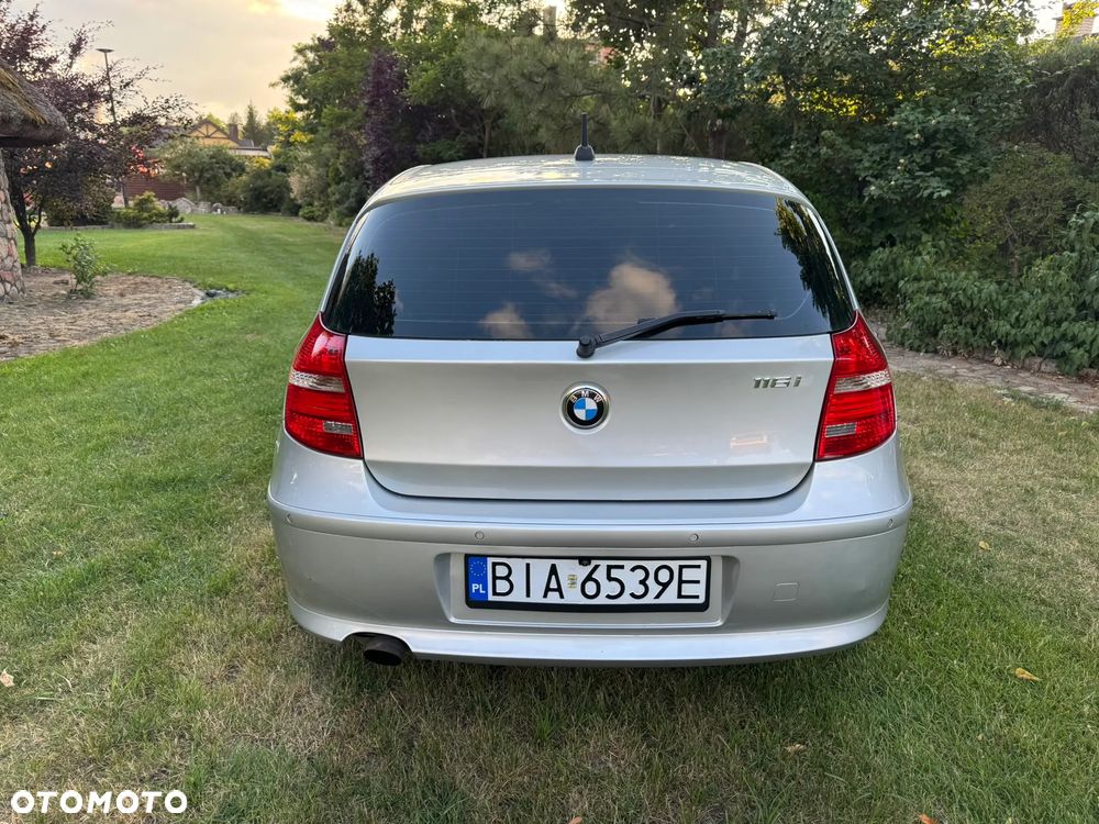 BMW Seria 1 116i - 4