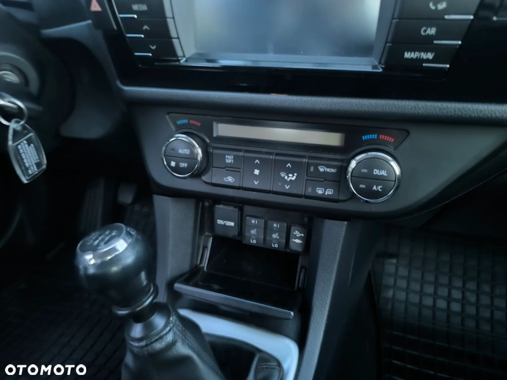 Toyota Corolla 1.6 Prestige - 8