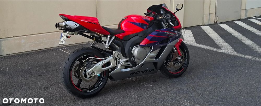 Honda CBR - 6