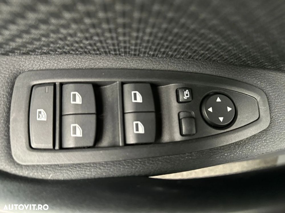 BMW X1 sDrive18d - 28