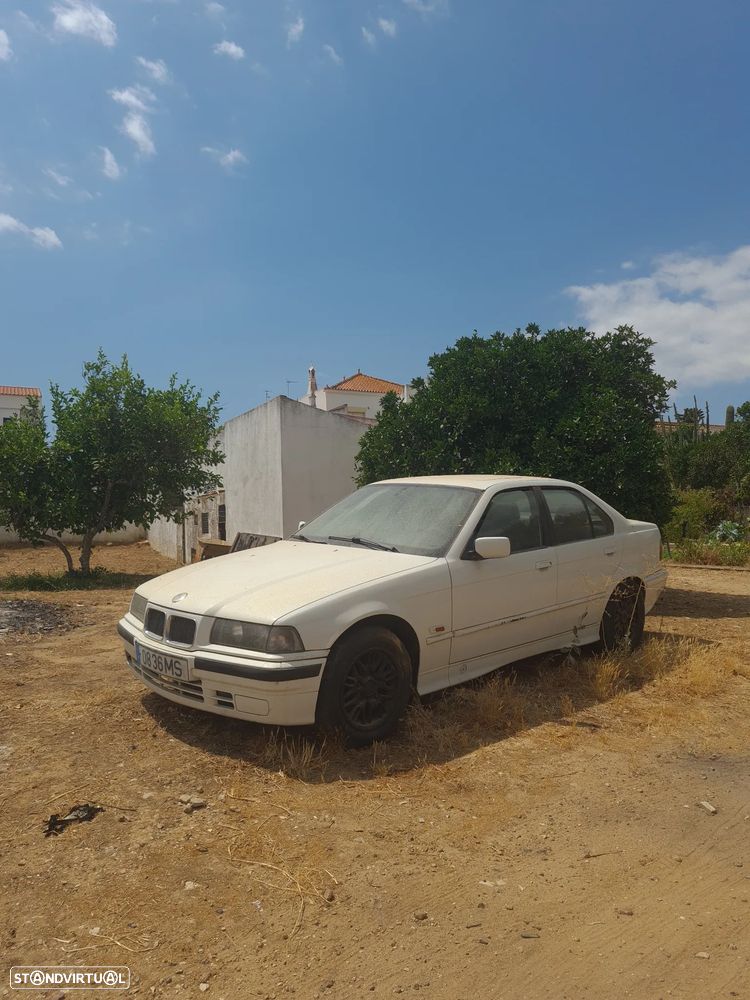 BMW 318 tds - 2