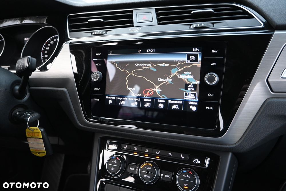 Volkswagen Touran 1.6 TDI SCR (BlueMotion Technology) DSG Comfortline - 24