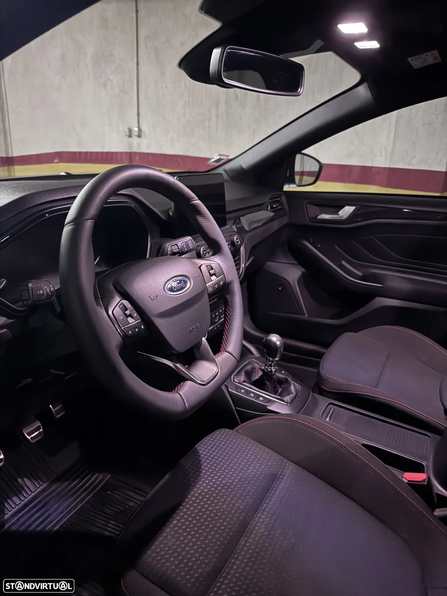 Ford Focus 1.0 EcoBoost ST-Line - 15
