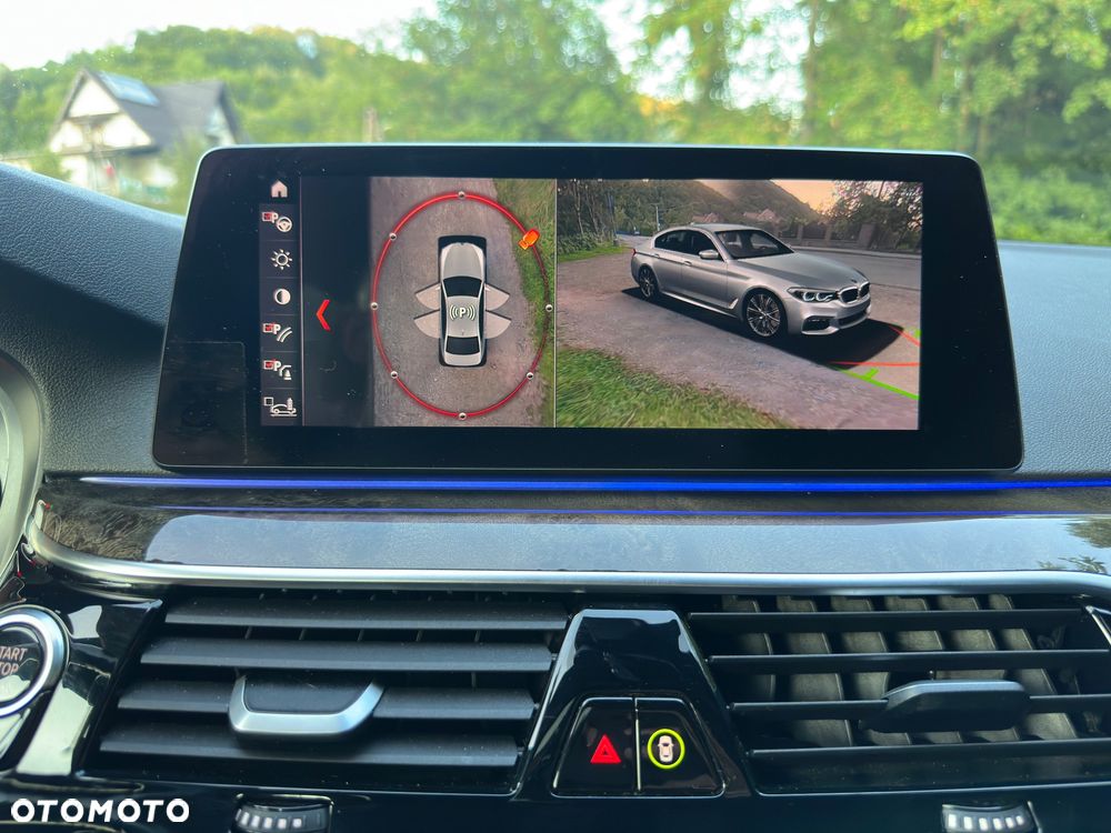 BMW Seria 5 530i xDrive - 17