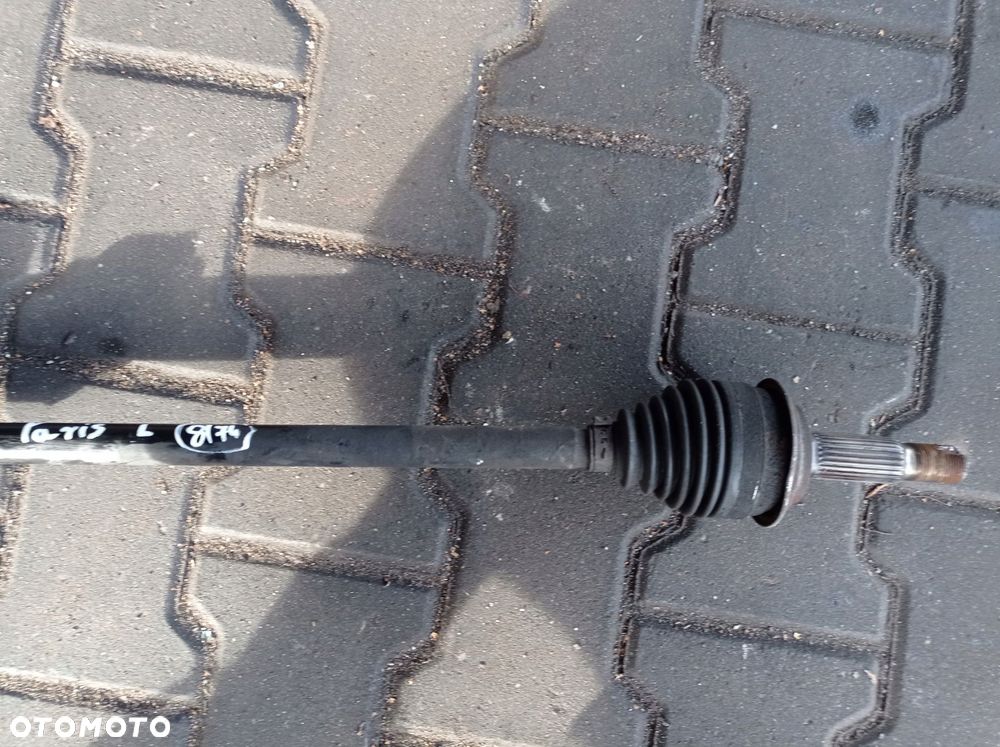 TOYOTA YARIS II PÓŁOŚ LEWA - 3