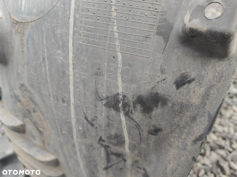 MERCEDES W212 Amg Pakiet Nadkole Przednie Przód Oryginał - 16