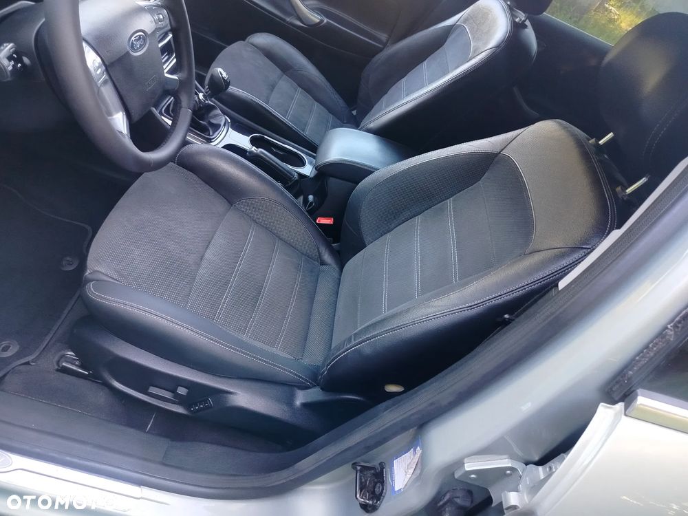 Ford Mondeo 2.0 TDCi Titanium - 20