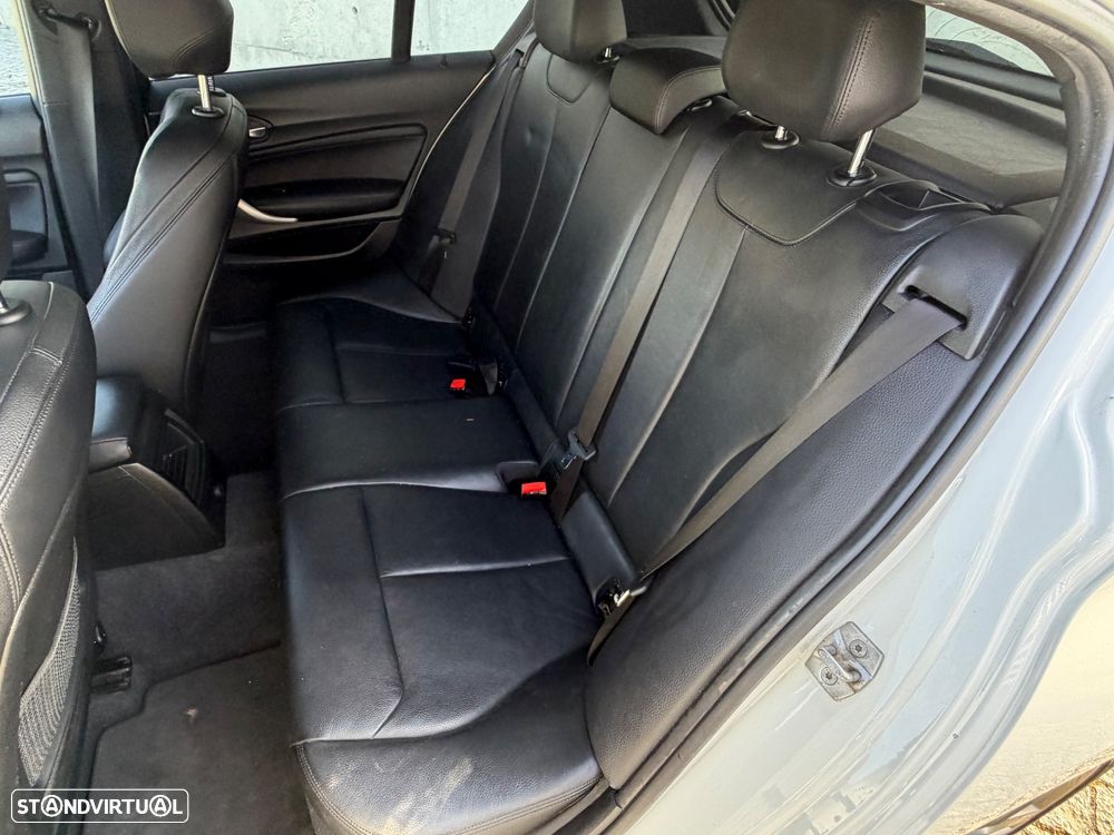 BMW 116 d Pack M - 12