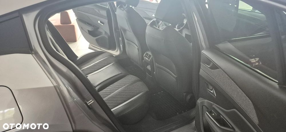 Peugeot 408 1.2 PureTech Allure Pack S&S EAT8 - 24