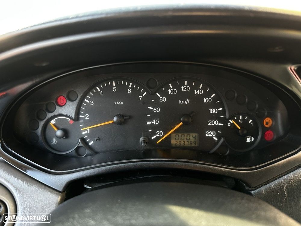 Ford Focus 1.6 Ghia - 15