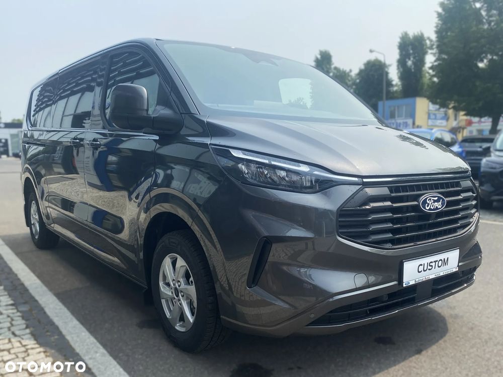Ford Transit Custom Van Limited - 3