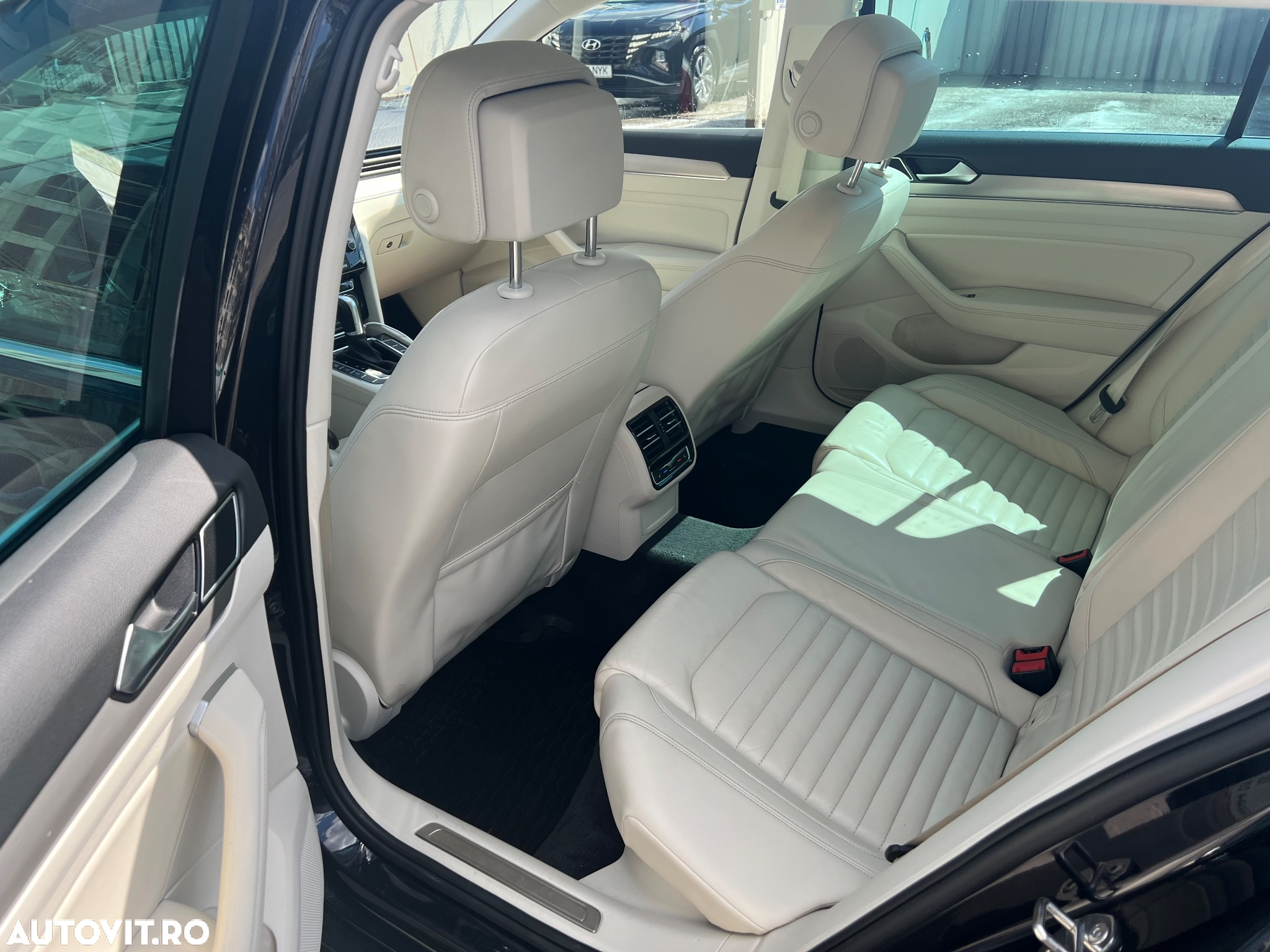 Volkswagen Passat Variant 2.0 BiTDI 4Mot DSG Highline - 10