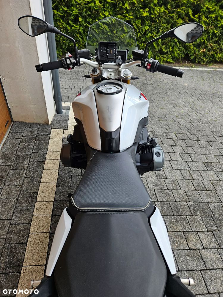 BMW R - 11