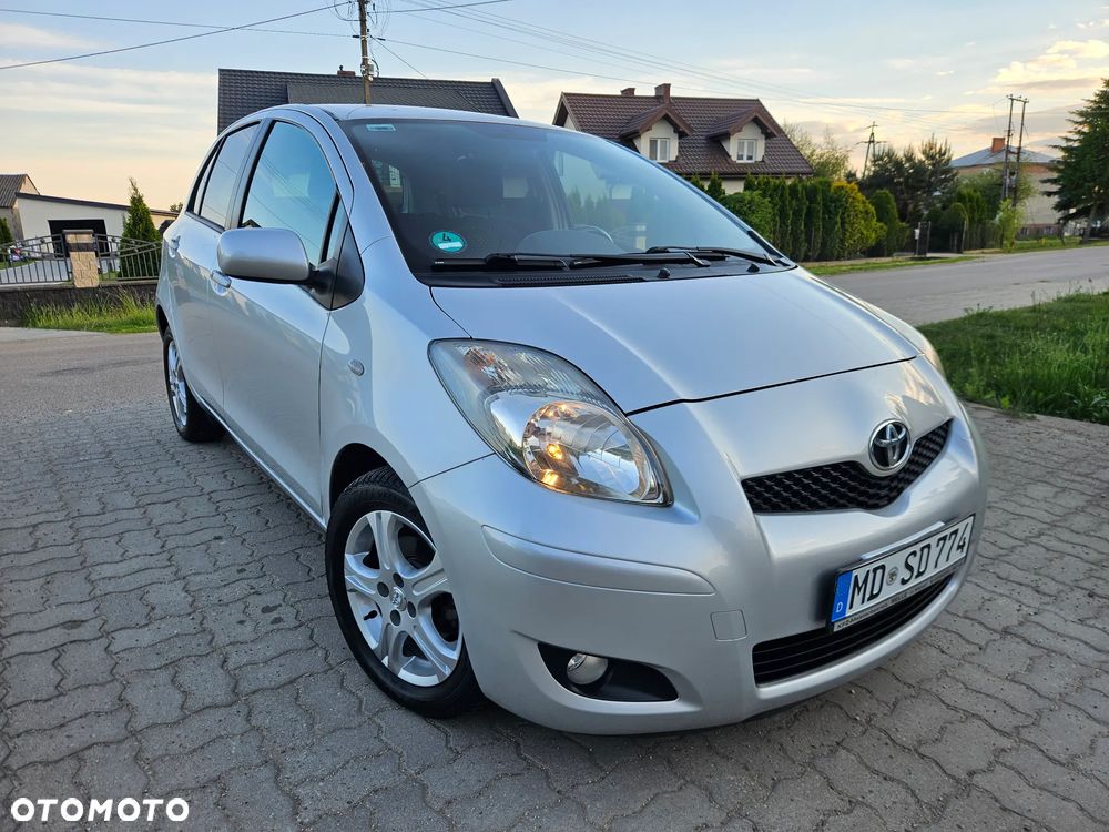 Toyota Yaris 1.33 Prestige - 1