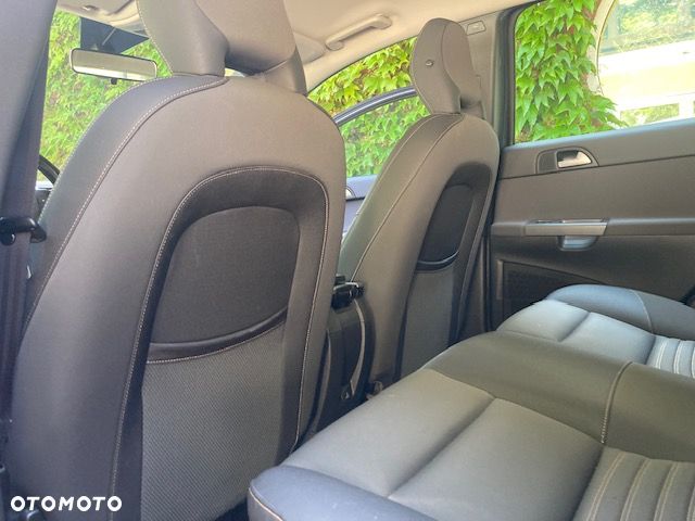 Volvo V50 - 19