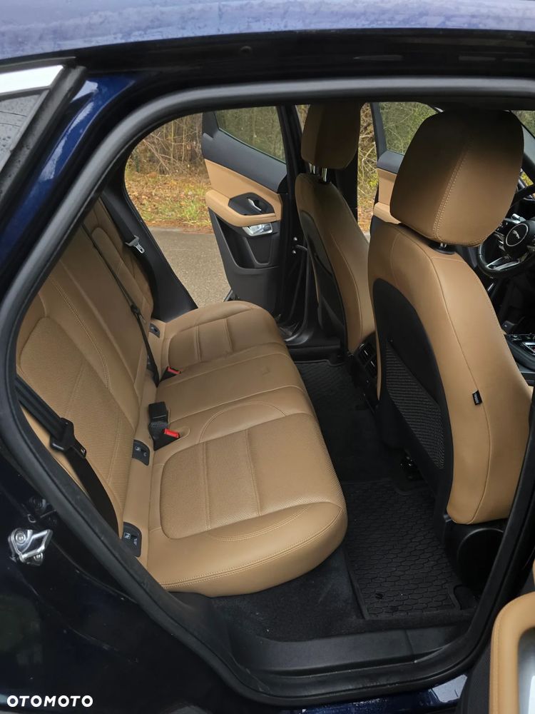 Jaguar E-Pace P200 AWD R-Dynamic - 22