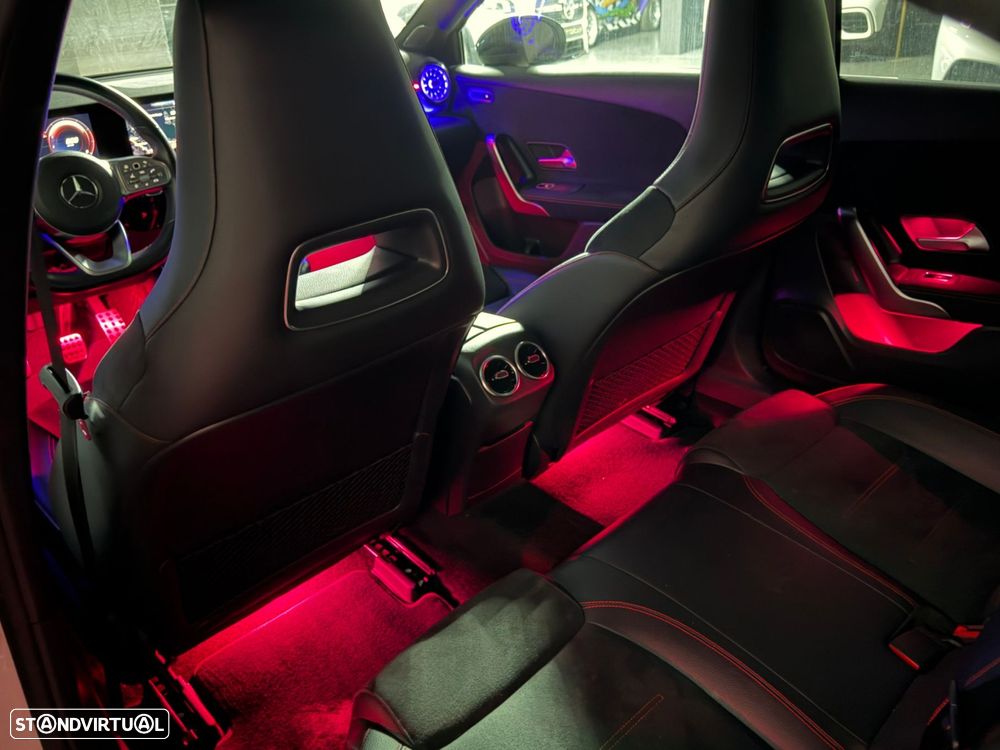 Mercedes-Benz A 160 AMG Line - 11