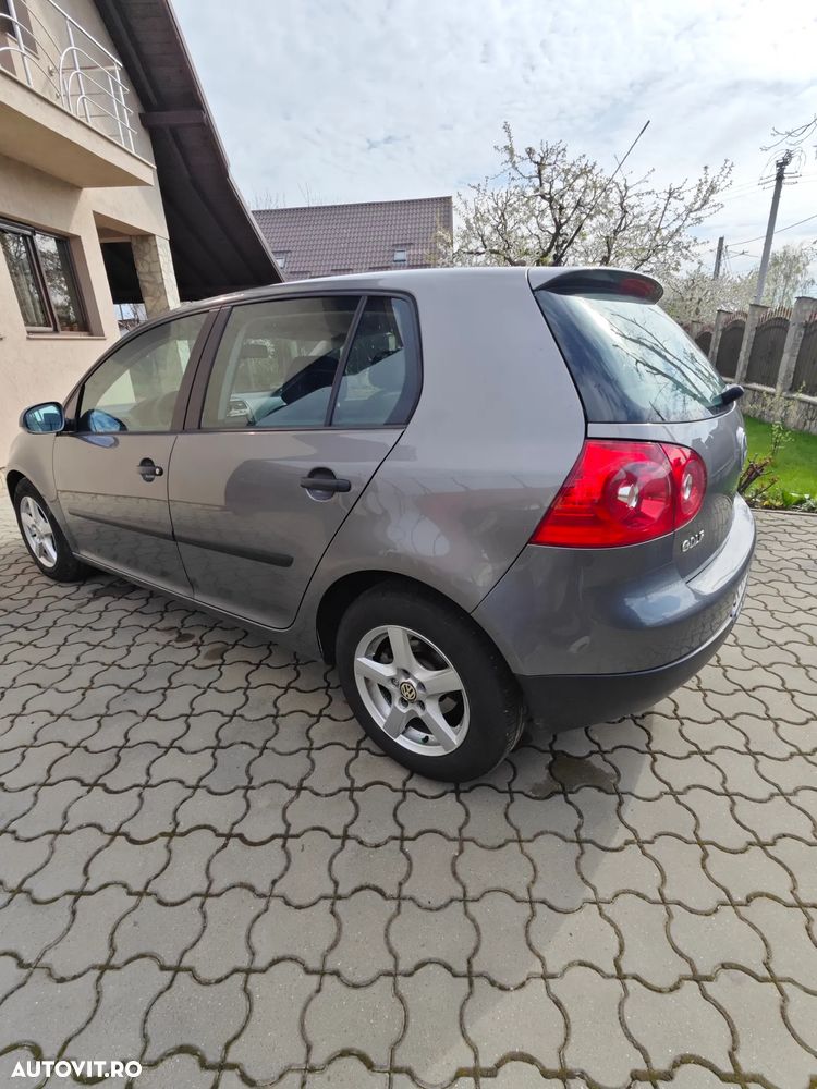 Volkswagen Golf 1.6 Tour Edition - 2