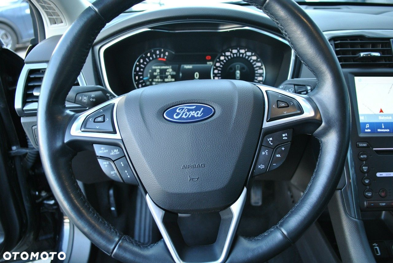 Ford Mondeo 2.0 EcoBlue Titanium - 22