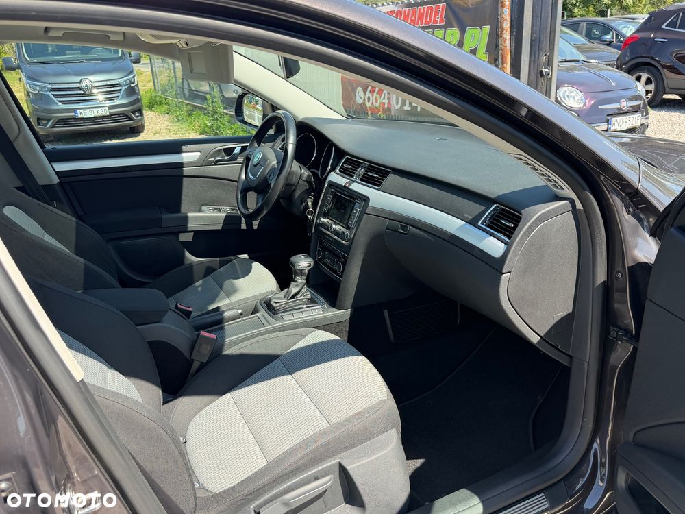 Skoda Superb 1.8 TSI Ambition DSG - 15