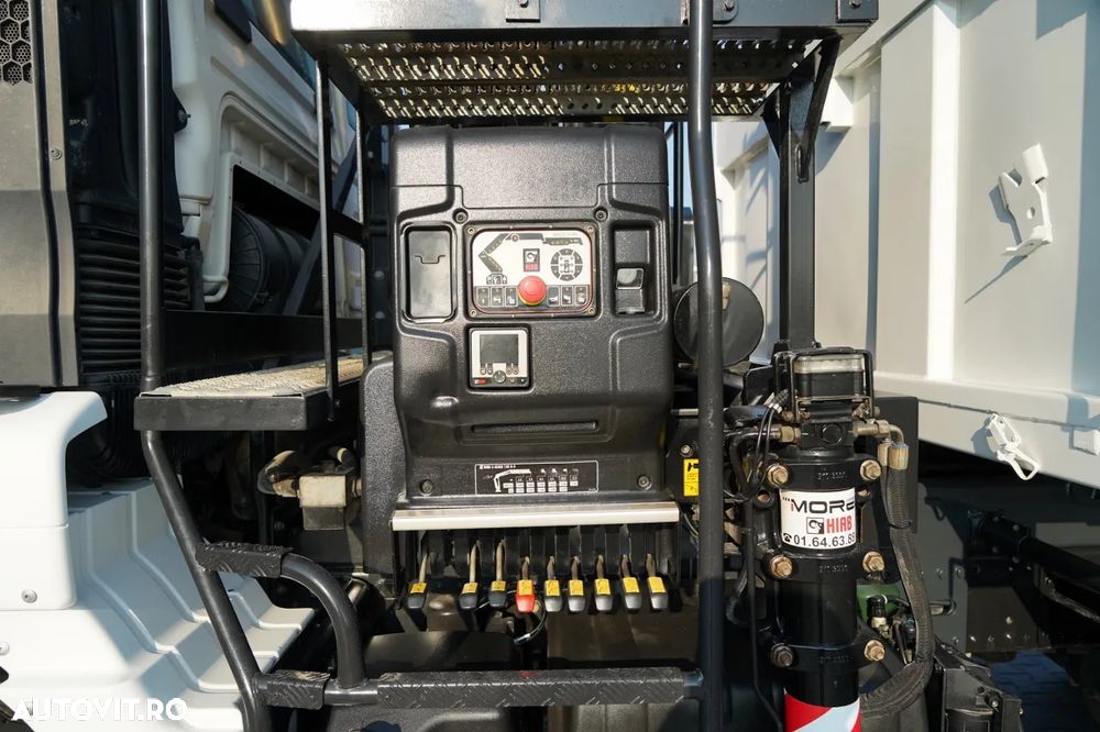 MAN TGS 26.420 / 6x4 / BASCULĂ CU 2 LATE / HIDRODECKER / BORDMATIC + HDS HIAB 188 B-3 / ROTATOR / GRAPER / TELECOMANDĂ / EURO 6 - 18
