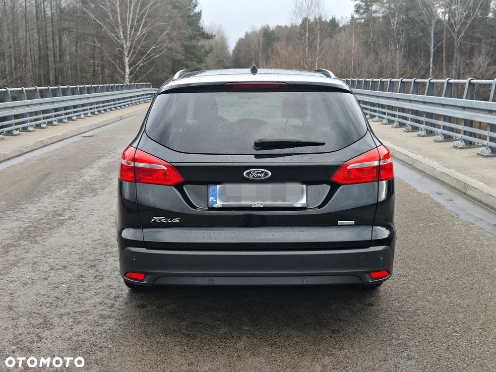 Ford Focus 1.0 EcoBoost Titanium - 10