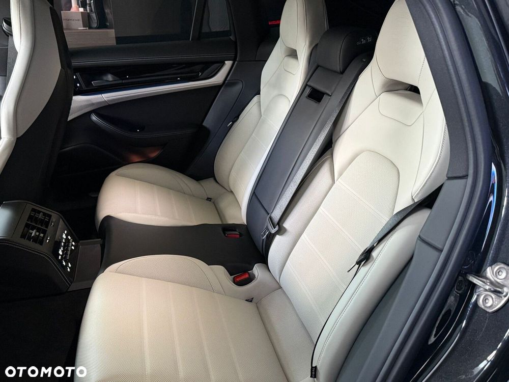 Porsche Panamera - 19